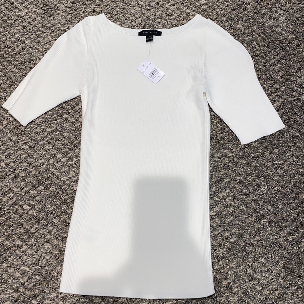 Ann Taylor knit short sleeve top